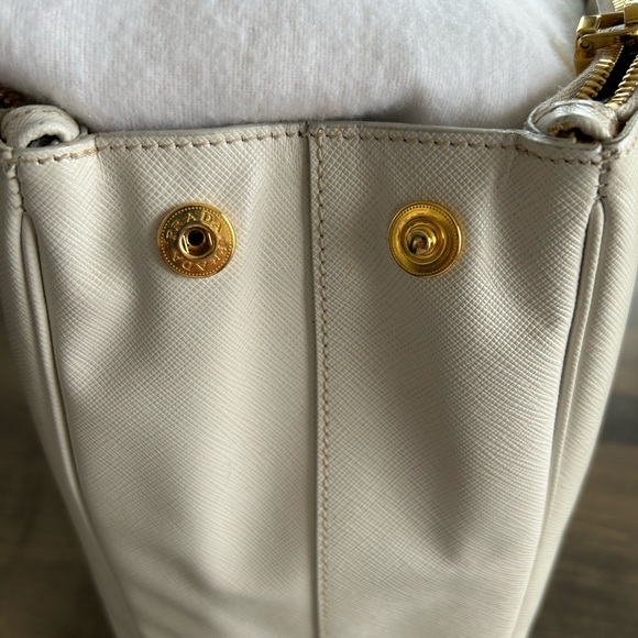 PRADA Galleria authentic Saffiano Leather Tote bag - Picture 13 of 16
